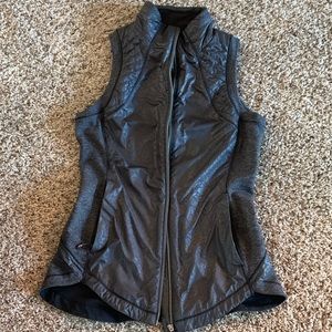 Lululemon black and grey size 4 vest